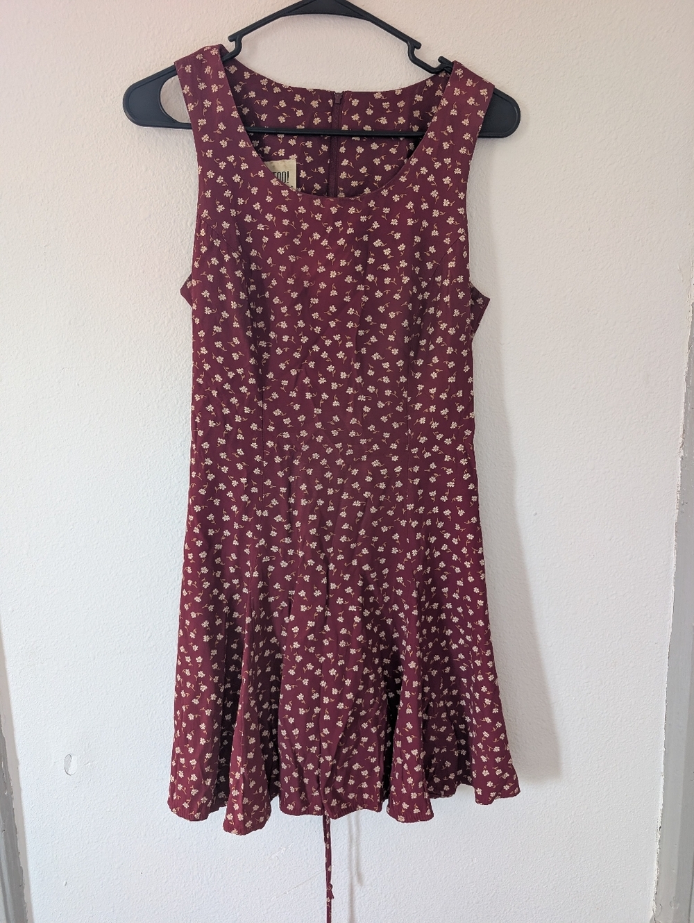 Vintage Sleeveless Burgundy Floral Fit & Flare Dress